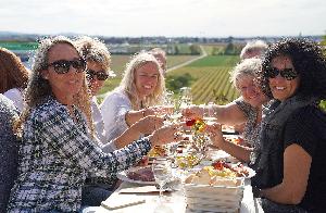 Kulinarische Weinwanderung auf dem Weinerlebnispfad in Bad Krozingen